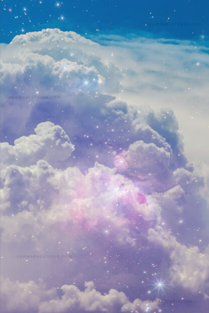 Aesthetic-sky-with-purple-clouds-and-glitter